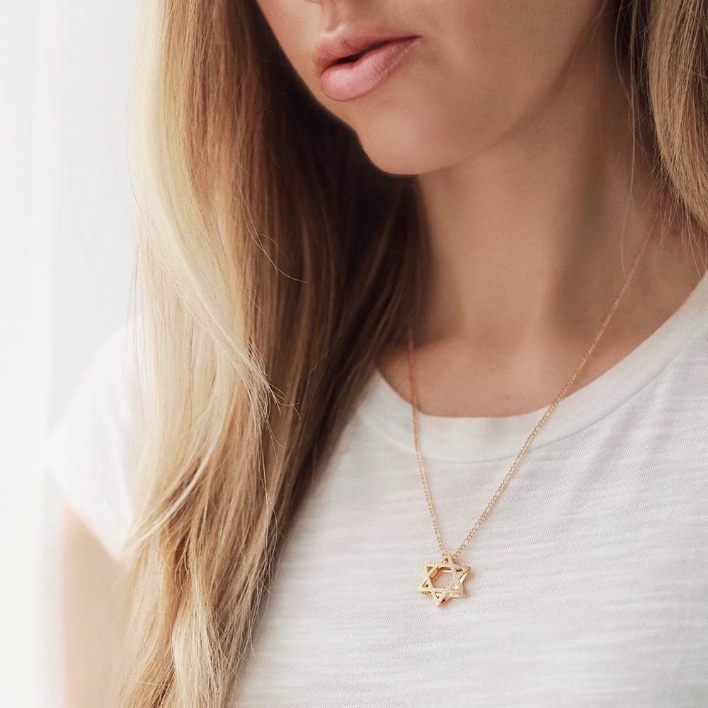 Star of David Necklace | 18k Gold Filled - Picture 3 of 8